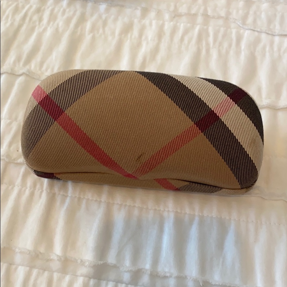 Burberry hard glasses case